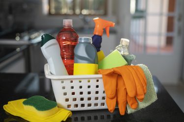 4 dicas para criar rótulos de produtos de limpeza que se destaquem
