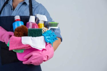 Rótulos para produtos de limpeza: como fazer e quais informações adicionar?
